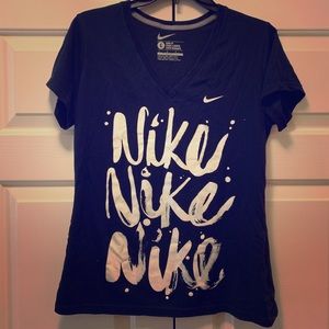 ✅Nike V-Neck Shirt✅